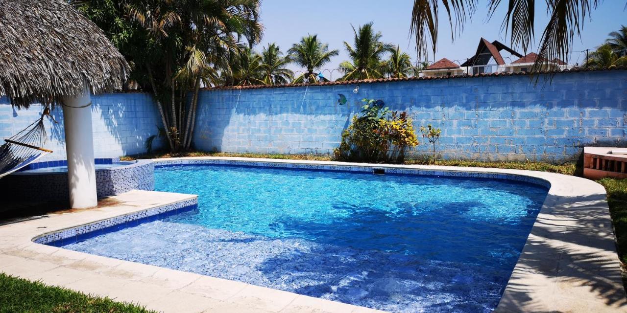 Chalet En Puerto San Jose Exterior photo